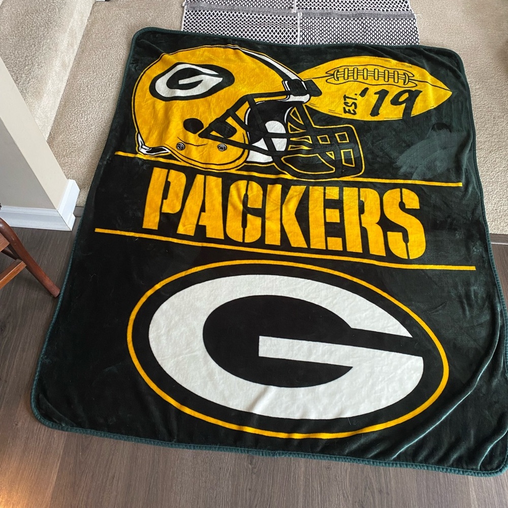 Green Bay Packers (Make It Official Brand) Blanket 54” x 63”